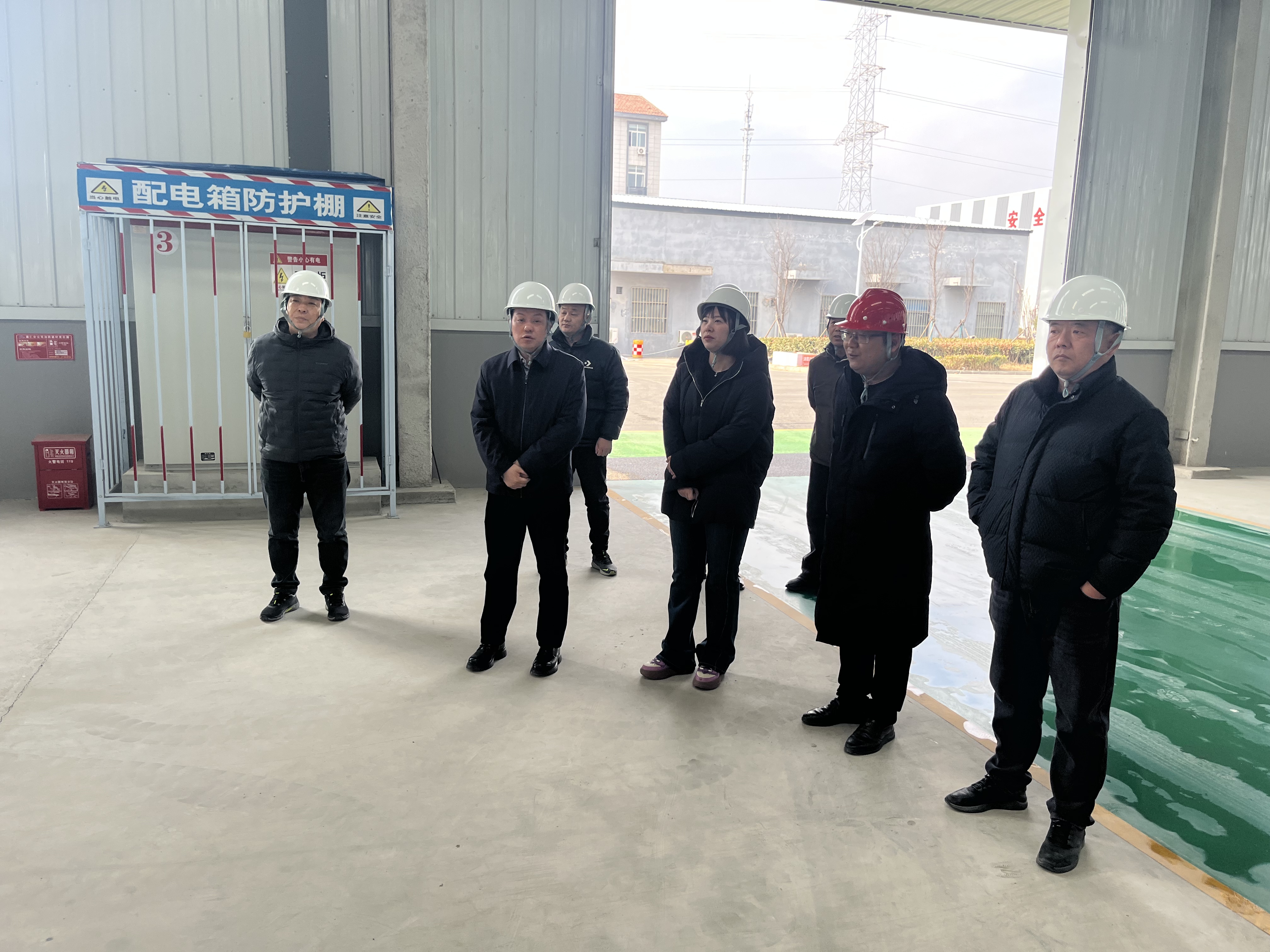 海建公司纪委开展春节前专项督查.jpg 海建公司纪委开展春节前专项督查.jpg