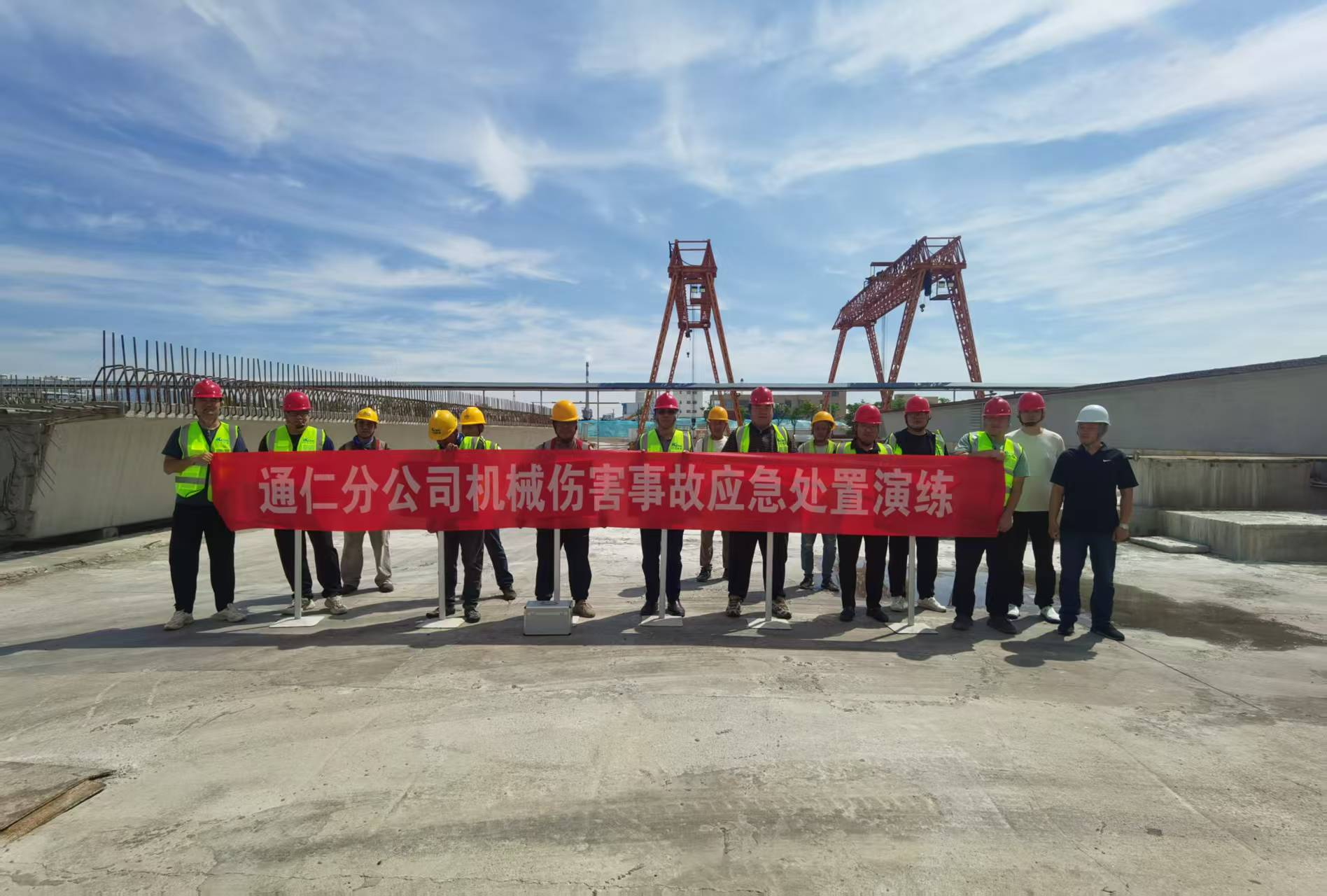 图片444441··.png 图片444441··.png