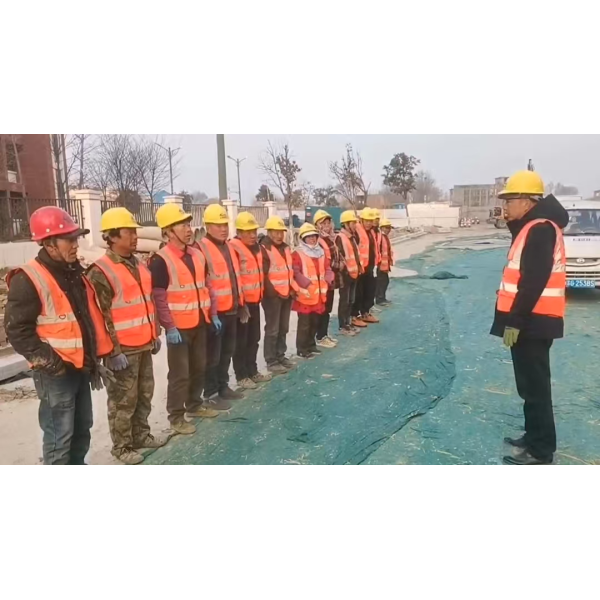 江苏海建交建分公司高铁站项目：“班前会”助力施工安全管理