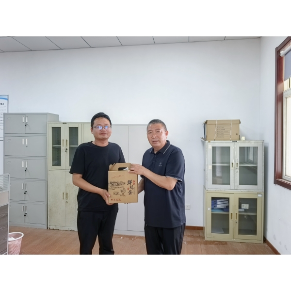 粽香传情暖一线 关怀聚力鼓干劲——江苏海建港通分公司开展端午节专项慰问活动