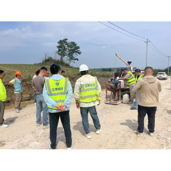 精准实体检测 筑牢工程质量防线——滁州市质监站对江苏海建公司S209项目开展专项