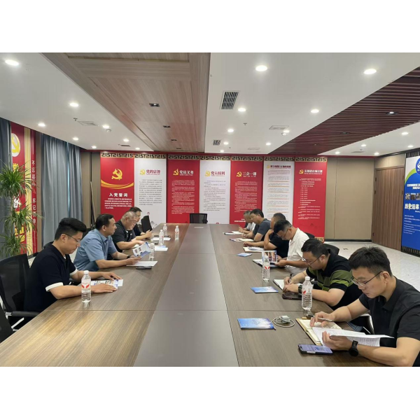 江苏海建交建分公司开展施工现场安全生产法规宣贯暨安全例会活动